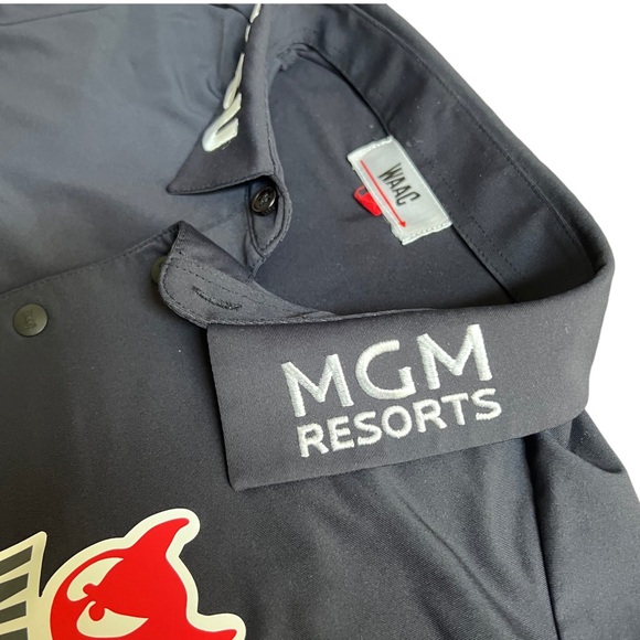 WAAC / MGM RESORTS BLACK SHORT SLEEVE GOLF POLO SIZE 2 - Picture 3 of 9